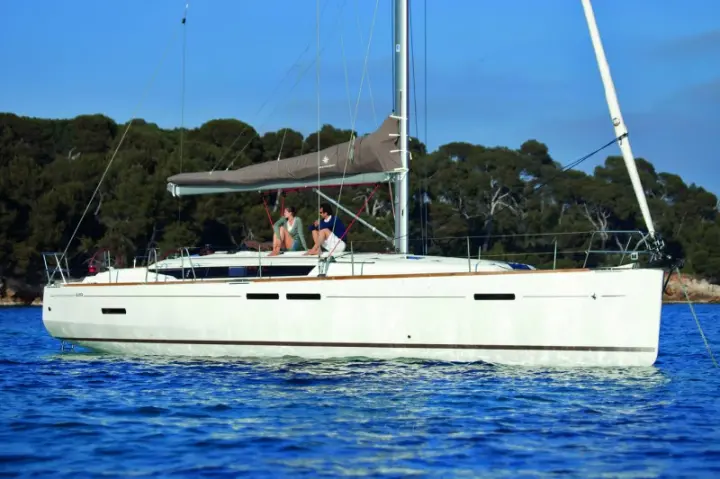 Sun Odyssey 449 - Outside 1