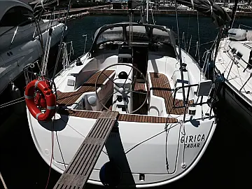 Bavaria 33 Cruiser - External image