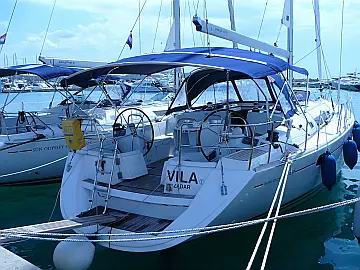 Sun Odyssey 49i - External image