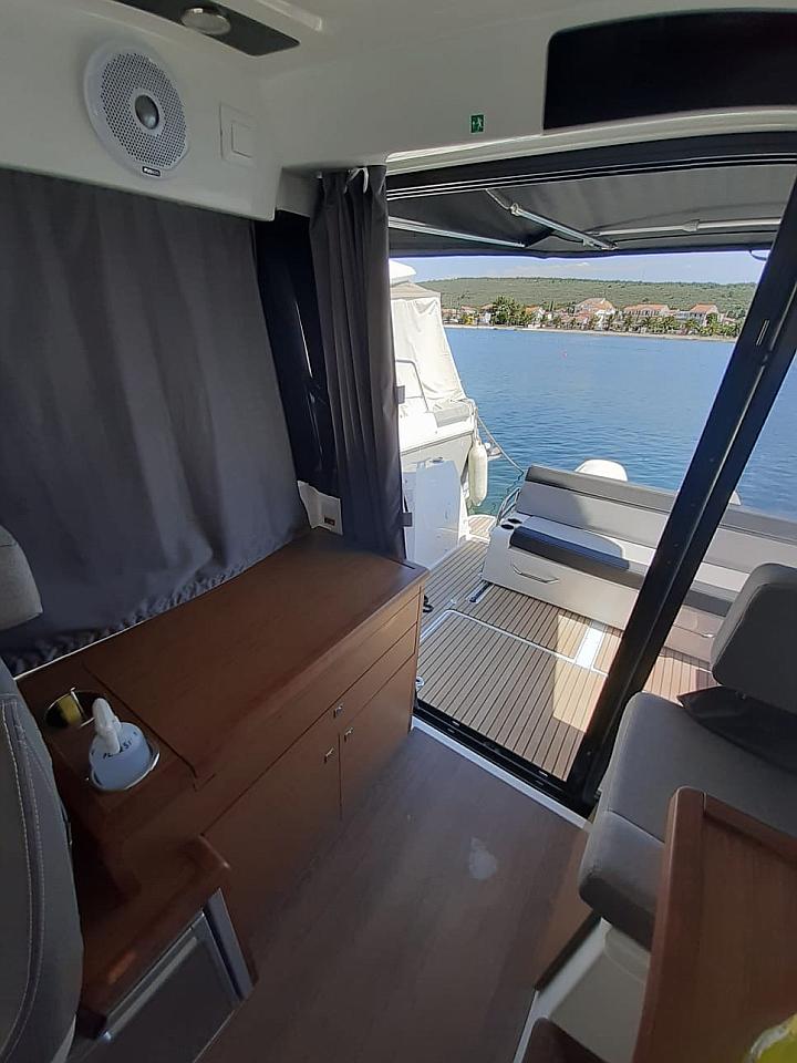Merry Fisher 895 - 