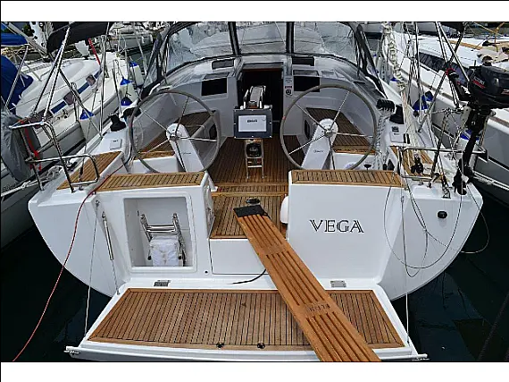 Hanse 415