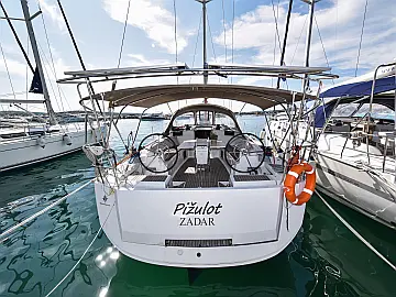 Sun Odyssey 449 - External image