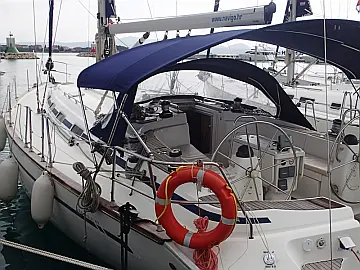 Bavaria 49 - External image