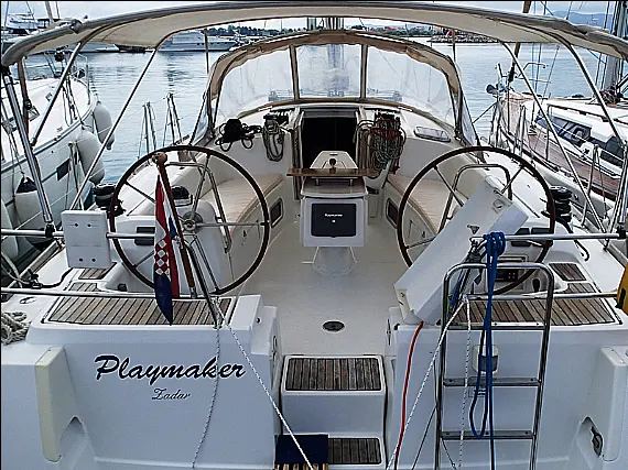 Oceanis 43