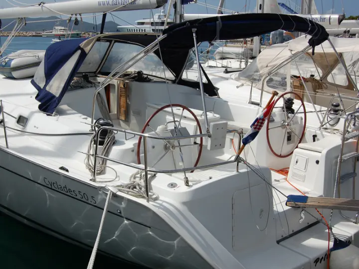 Cyclades 50.5 - 