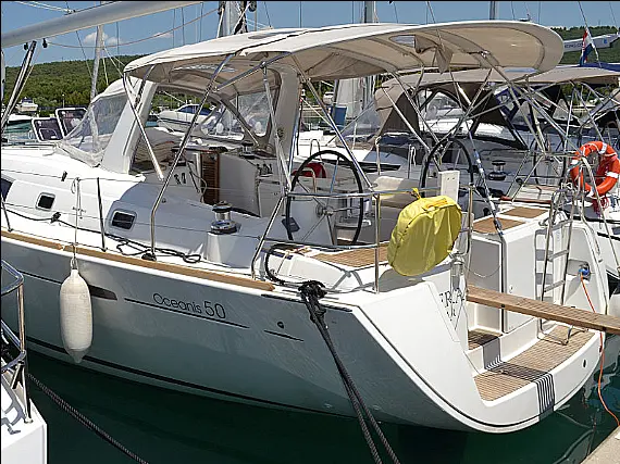 Oceanis 50 Family
