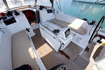 Sun Odyssey 449 - 