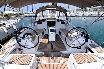 Sun Odyssey 449 - 