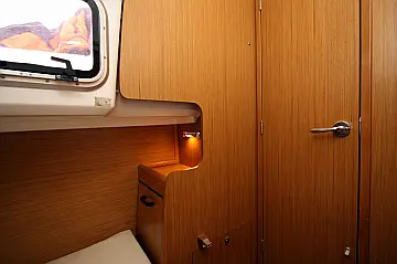 Sun Odyssey 389 - 
