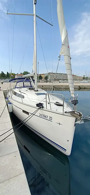 Bavaria 37 Cruiser - 