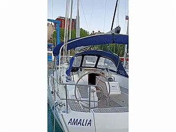 Bavaria 37 Cruiser - Internal image