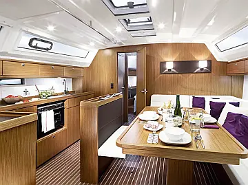 Bavaria Cruiser 46 - Internal image