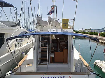 Antares 10.80 - Exterior images