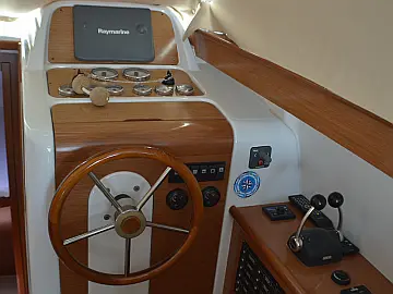 Antares 10.80 - Internal image