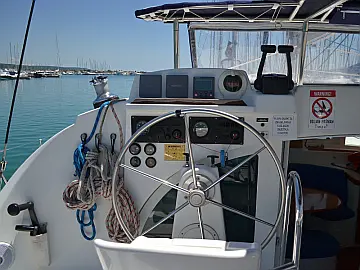 Lagoon 380-4 - Exterior images